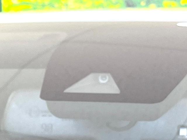 C-HR G 純正9型SDナビ バックカメラ 衝突被害軽減システム レーダークルーズ 禁煙車 レザーシート コーナーセンサー スマートキー LEDヘッド ビルトインETC 純正18インチアルミ オートハイビーム(5枚目)