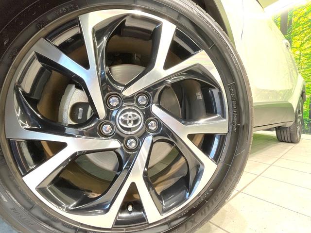 C-HR G 純正9型SDナビ バックカメラ 衝突被害軽減システム レーダークルーズ 禁煙車 レザーシート コーナーセンサー スマートキー LEDヘッド ビルトインETC 純正18インチアルミ オートハイビーム(13枚目)