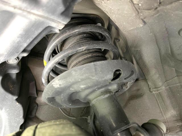 C-HR G 純正9型SDナビ バックカメラ 衝突被害軽減システム レーダークルーズ 禁煙車 レザーシート コーナーセンサー スマートキー LEDヘッド ビルトインETC 純正18インチアルミ オートハイビーム(20枚目)