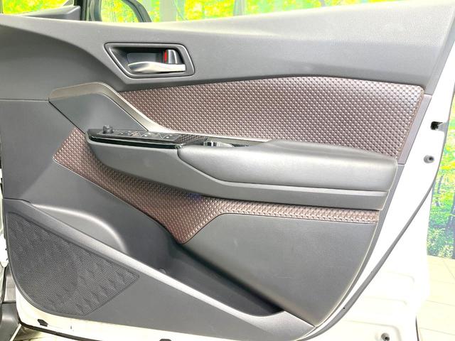 C-HR G 純正9型SDナビ バックカメラ 衝突被害軽減システム レーダークルーズ 禁煙車 レザーシート コーナーセンサー スマートキー LEDヘッド ビルトインETC 純正18インチアルミ オートハイビーム(28枚目)