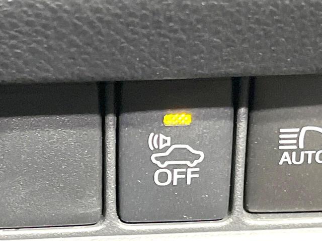 C-HR G 純正9型SDナビ バックカメラ 衝突被害軽減システム レーダークルーズ 禁煙車 レザーシート コーナーセンサー スマートキー LEDヘッド ビルトインETC 純正18インチアルミ オートハイビーム(32枚目)