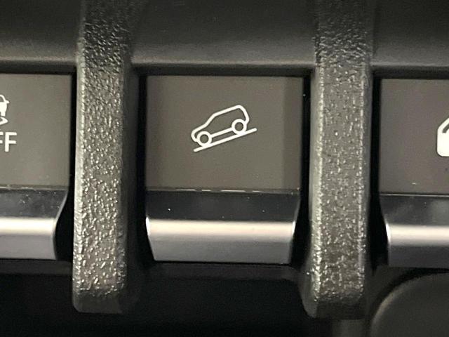 ジムニー XC 禁煙車 MT車 ターボ 4WD 衝突被害軽減システム コーナーセンサー スマートキー LEDヘッド シートヒーター クルーズコントロール 純正16インチAW オートライト オートエアコン CD(7枚目)