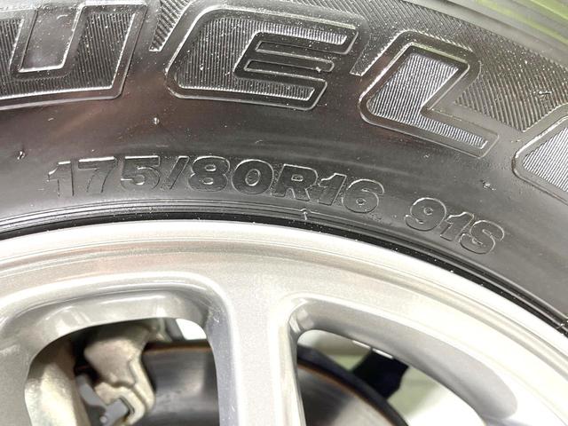 ジムニー XC 禁煙車 MT車 ターボ 4WD 衝突被害軽減システム コーナーセンサー スマートキー LEDヘッド シートヒーター クルーズコントロール 純正16インチAW オートライト オートエアコン CD(25枚目)