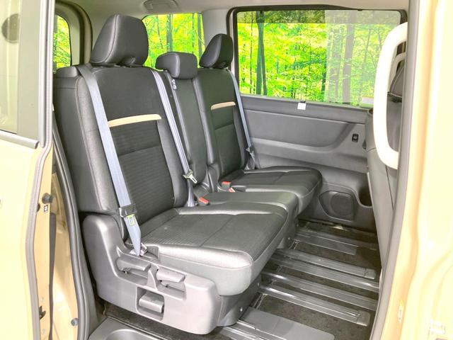 セレナ ハイウェイスターV 禁煙車 純正SDナビ 全周囲カメラ プロパイロット 衝突被害軽減ブレーキ レーンアシスト デジタルインナーミラー 両側パワースライドドア オートエアコン ETC LEDヘッドライト ドライブレコーダー(9枚目)