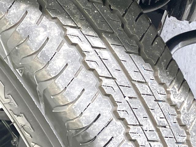 ジムニーシエラ JC 4WD SDナビ バックカメラ 衝突被害軽減システム 禁煙車 コーナーセンサー スマートキー LEDヘッド ETC クルコン 純正15インチアルミ 車線逸脱警報 オートライト オートエアコン(30枚目)