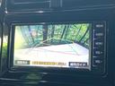 プリウス Ｓ　禁煙車　後期型　純正ＳＤナビ　バックカメラ　衝突被害軽減システム　レーダークルーズコントロール　ドラレコ　コーナーセンサー　ＬＥＤヘッドライト　ビルトインＥＴＣ　オートライト　オートエアコン（4枚目）