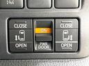 ヴォクシー ハイブリッドＺＳ　煌ＩＩＩ　後期　特別仕様車　カロッツェリア１０型サイバーナビ　両側電動スライドドア　後席モニター　バックカメラ　衝突被害軽減システム　禁煙車　ハーフレザーシート　ドラレコ　コーナーセンサー　スマートキー（6枚目）