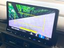 ｅ：ＨＥＶスパーダ　禁煙車　両側電動ドア　後席モニター　純正１１．４型ナビ　バックカメラ　衝突被害軽減システム　レーダークルーズ　ＢＳＭ　電動リアゲート　ハーフレザー　前席シートヒーター　ドラレコ　コーナーセンサー（78枚目）