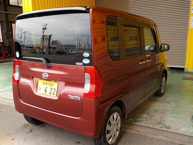 タント Ｘ　アイドリングストップ機能　シートヒーター搭載　フルオートエアコン　インテリキー　横滑り防止　パワステ　寒冷地仕様　ベンチシ－ト　衝突安全ボディ　パワーウィンドウ　キーフリー　エアバッグ　ＡＢＳ（8枚目）