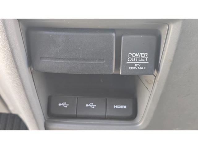 ステップワゴン Ｇ　ＥＴＣ　バックカメラ　ナビ　オートクルーズコントロール　両側電動スライドドア　スマートキー　電動格納ミラー　３列シート　ウォークスルー　ＣＶＴ　ＣＤ　ＵＳＢ　盗難防止システム　衝突安全ボディ　ＡＢＳ（10枚目）