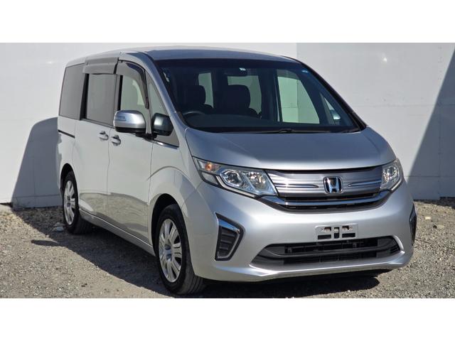 ステップワゴン Ｇ　ＥＴＣ　バックカメラ　ナビ　オートクルーズコントロール　両側電動スライドドア　スマートキー　電動格納ミラー　３列シート　ウォークスルー　ＣＶＴ　ＣＤ　ＵＳＢ　盗難防止システム　衝突安全ボディ　ＡＢＳ（13枚目）