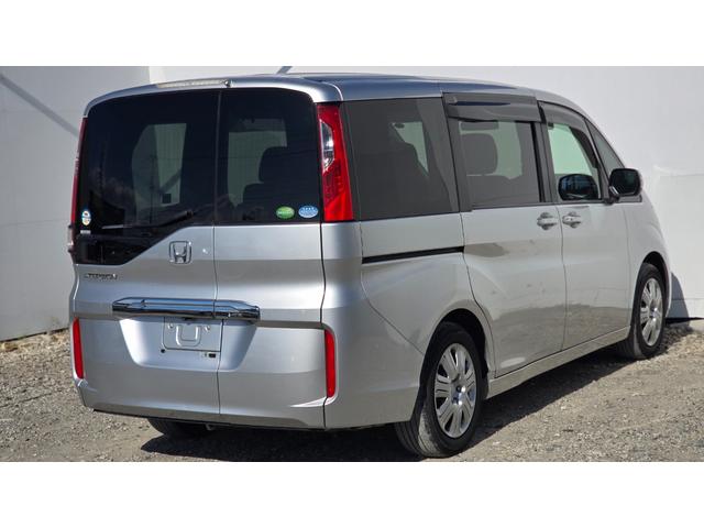 ステップワゴン Ｇ　ＥＴＣ　バックカメラ　ナビ　オートクルーズコントロール　両側電動スライドドア　スマートキー　電動格納ミラー　３列シート　ウォークスルー　ＣＶＴ　ＣＤ　ＵＳＢ　盗難防止システム　衝突安全ボディ　ＡＢＳ（14枚目）