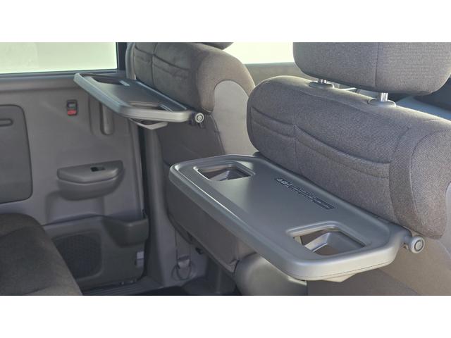 ステップワゴン Ｇ　ＥＴＣ　バックカメラ　ナビ　オートクルーズコントロール　両側電動スライドドア　スマートキー　電動格納ミラー　３列シート　ウォークスルー　ＣＶＴ　ＣＤ　ＵＳＢ　盗難防止システム　衝突安全ボディ　ＡＢＳ（31枚目）