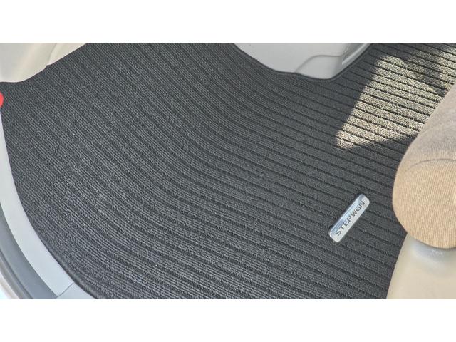 ステップワゴン Ｇ　ＥＴＣ　バックカメラ　ナビ　オートクルーズコントロール　両側電動スライドドア　スマートキー　電動格納ミラー　３列シート　ウォークスルー　ＣＶＴ　ＣＤ　ＵＳＢ　盗難防止システム　衝突安全ボディ　ＡＢＳ（36枚目）