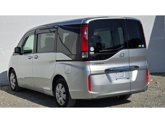 ステップワゴン Ｇ　ＥＴＣ　バックカメラ　ナビ　オートクルーズコントロール　両側電動スライドドア　スマートキー　電動格納ミラー　３列シート　ウォークスルー　ＣＶＴ　ＣＤ　ＵＳＢ　盗難防止システム　衝突安全ボディ　ＡＢＳ（41枚目）