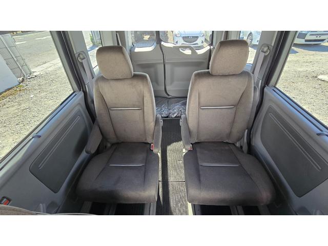 ステップワゴン Ｇ　ＥＴＣ　バックカメラ　ナビ　オートクルーズコントロール　両側電動スライドドア　スマートキー　電動格納ミラー　３列シート　ウォークスルー　ＣＶＴ　ＣＤ　ＵＳＢ　盗難防止システム　衝突安全ボディ　ＡＢＳ（49枚目）