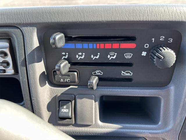 サンバートラック 　軽トラック　ＡＴ　エアコン　パワーステアリング　運転席エアバッグ　移動販売車（19枚目）