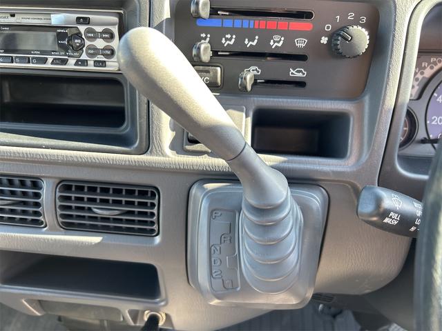 サンバートラック 　軽トラック　ＡＴ　エアコン　パワーステアリング　運転席エアバッグ　移動販売車（20枚目）