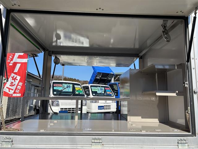 サンバートラック 　軽トラック　ＡＴ　エアコン　パワーステアリング　運転席エアバッグ　移動販売車（44枚目）