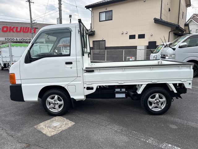 　４ＷＤ　軽トラック　ＡＴ　アルミホイール　エアコン　パワーステアリング　運転席エアバッグ(8枚目)