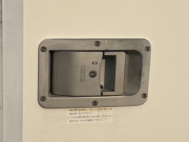 ミニキャブトラック 　軽トラック　ＭＴ　エアコン　冷蔵冷凍車（51枚目）