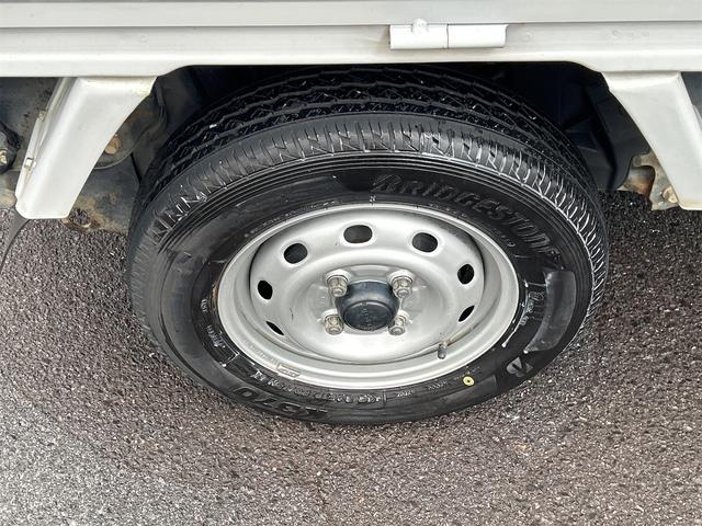 サンバートラック ＴＢ　４ＷＤ　軽トラック　ＭＴ　ナビ　エアコン　運転席エアバッグ（40枚目）