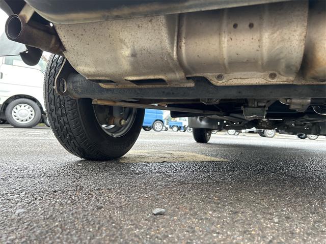サンバートラック ＴＢ　４ＷＤ　軽トラック　ＭＴ　ナビ　エアコン　運転席エアバッグ（60枚目）