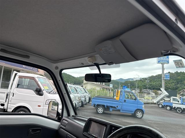 サンバートラック ＴＢ　４ＷＤ　軽トラック　ＭＴ　ナビ　エアコン　運転席エアバッグ（74枚目）