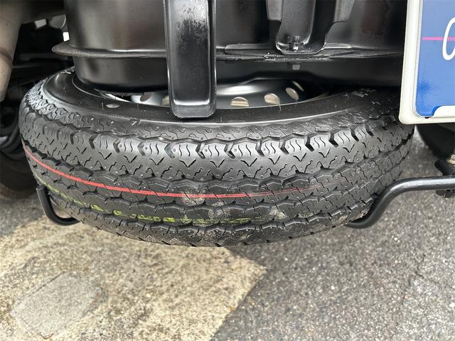スーパーキャリイ Ｘ　４ＷＤ　軽トラック　ＭＴ　ナビ　キーレスエントリー　エアコン　パワーステアリング　パワーウィンドウ　運転席エアバッグ　助手席エアバッグ（49枚目）