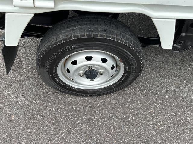 スーパーキャリイ Ｘ　４ＷＤ　軽トラック　ＭＴ　ナビ　キーレスエントリー　エアコン　パワーステアリング　パワーウィンドウ　運転席エアバッグ　助手席エアバッグ（57枚目）