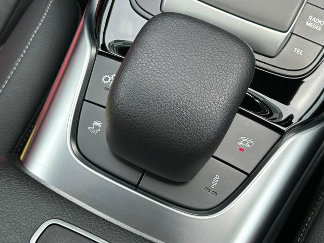 ＣＬＡクラス シューティングブレーク ＣＬＡ４５　Ｓ　４マチック＋　シューティングブレーク　パノラマルーフ　パフォーマンスシート　アドバンスパッケージ　赤黒革　ＴＶ　ブルートゥース　アンビエントライト　パドルシフト　純正ホイール　ＡＭＧエグゾーストシステム（32枚目）