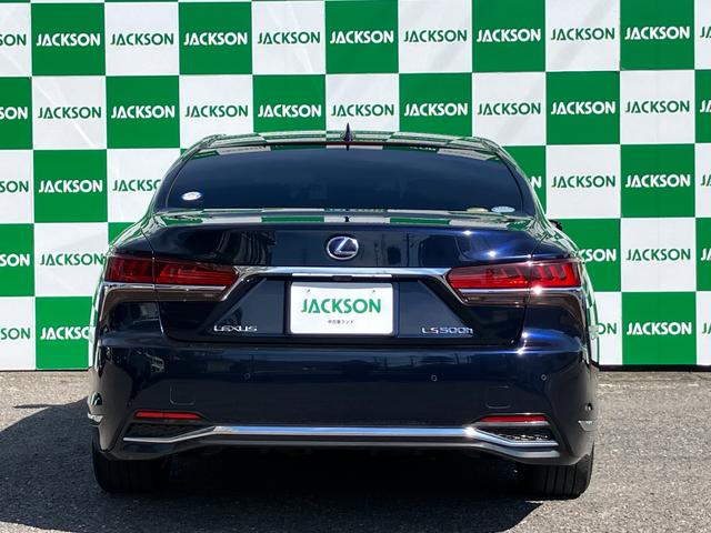 ＬＳ ＬＳ５００ｈ　エグゼクティブ　マークレビンソン　茶革　３眼ヘッドライト　リアエンターテインメントシステム　パノラミックビューモニター　Ｂｌｕｅｔｏｏｔｈ　ＴＶ　ＨＵＤ　後席モニター　前席シートＨ　シートクーラー　電動リアゲート（7枚目）