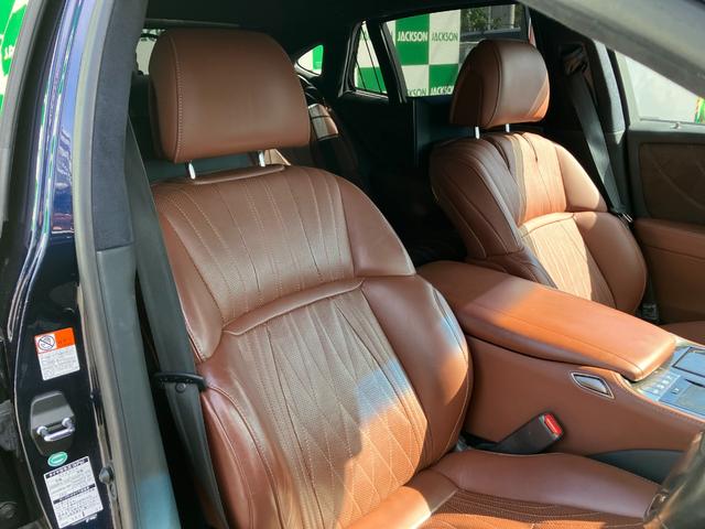 ＬＳ ＬＳ５００ｈ　エグゼクティブ　マークレビンソン　茶革　３眼ヘッドライト　リアエンターテインメントシステム　パノラミックビューモニター　Ｂｌｕｅｔｏｏｔｈ　ＴＶ　ＨＵＤ　後席モニター　前席シートＨ　シートクーラー　電動リアゲート（49枚目）