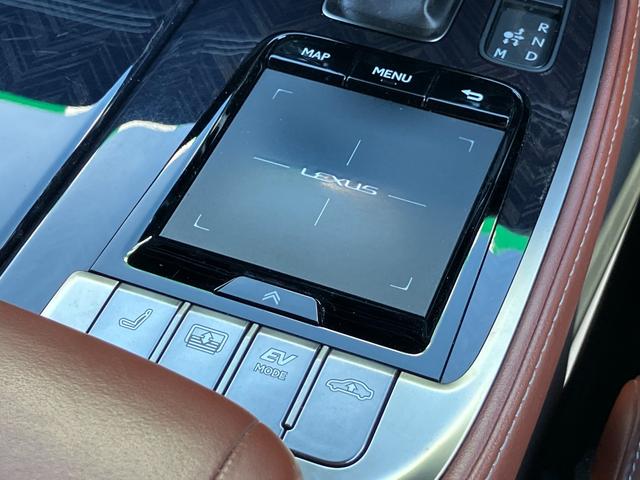 ＬＳ ＬＳ５００ｈ　エグゼクティブ　マークレビンソン　茶革　３眼ヘッドライト　リアエンターテインメントシステム　パノラミックビューモニター　Ｂｌｕｅｔｏｏｔｈ　ＴＶ　ＨＵＤ　後席モニター　前席シートＨ　シートクーラー　電動リアゲート（77枚目）