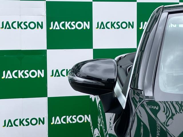 Ｃクラス Ｃ１８０カブリオレスポーツ　赤幌　電動オープン　純正ナビ　バックカメラ　Ｂｌｕｅｔｏｏｔｈ　ＬＥＤヘッドライト　純正１９ＡＷ　黒革　メモリー付きパワーシート　シートヒーター　レーンキープアシスト　ＥＴＣ　パドルシフト（17枚目）