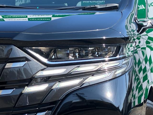 アルファード Ｚ　左右独立ムーンルーフ　ユニバーサルステップ　Ａｐｐｌｅｃａｒｐｌａｙ　フリップダウンモニター　電動リアゲート　３６０度カメラ　ベンチレーション　シートヒーター　デジタルインナーミラー　純正ＡＷ（13枚目）