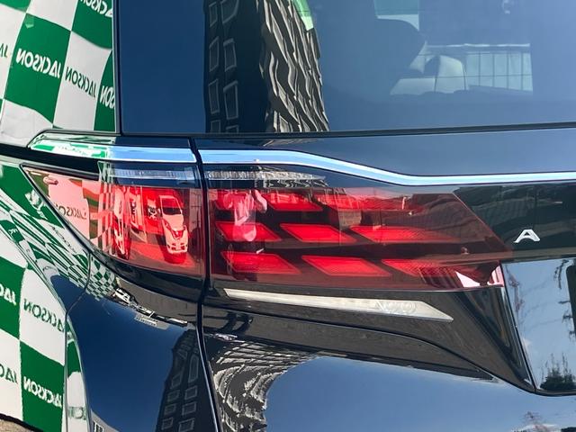 アルファード Ｚ　左右独立ムーンルーフ　ユニバーサルステップ　Ａｐｐｌｅｃａｒｐｌａｙ　フリップダウンモニター　電動リアゲート　３６０度カメラ　ベンチレーション　シートヒーター　デジタルインナーミラー　純正ＡＷ（14枚目）