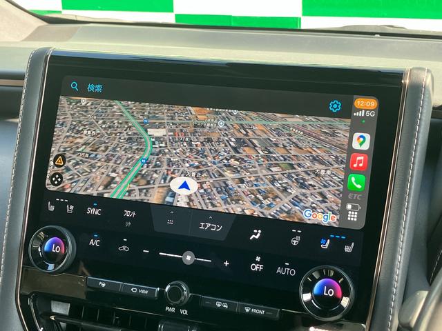アルファード Ｚ　左右独立ムーンルーフ　ユニバーサルステップ　Ａｐｐｌｅｃａｒｐｌａｙ　フリップダウンモニター　電動リアゲート　３６０度カメラ　ベンチレーション　シートヒーター　デジタルインナーミラー　純正ＡＷ（27枚目）