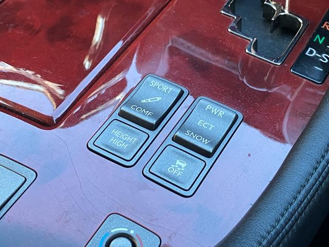 LS LS460 Iパッケージ 後期600h仕様 エイムゲインエアロ サンルーフ マークレビンソン イージークローザー シートヒーター ベンチレーション パワーシート バックカメラ カールソンAW(32枚目)