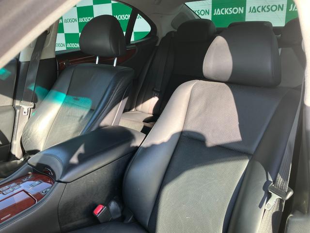 LS LS460 Iパッケージ 後期600h仕様 エイムゲインエアロ サンルーフ マークレビンソン イージークローザー シートヒーター ベンチレーション パワーシート バックカメラ カールソンAW(43枚目)