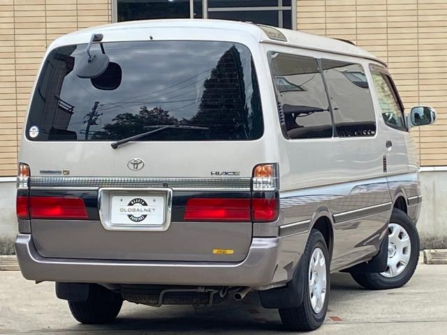 ハイエースワゴン スーパーカスタムＧ　トリプルムーンルーフ　１００系最終後期型　実走行３．７万キロ　純正専用レースカバー　２列目回転シート　デュアルエアコン（後席）　ＥＴＣ　１００Ｖ電源×２　イージークローザースライドドア　トリプルルーフ　電格ドアミラー　リアフィルム　大型蛍光灯（53枚目）
