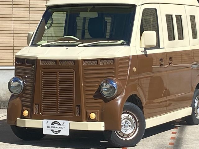 エブリイ ＰＡ　ハイルーフ　フレンチバス仕様　オートマ車　軽自動車　フレンチバス仕様　アイブロー付　内外装カスタム　レトロバス　両側スライドドア　革調シートカバー　メモリーナビ　地デジＴＶ　Ｂｌｕｅｔｏｏｔｈ音楽　ＥＴＣ　移動販売車　キャルカスタム　軽自動車　オートマ（2枚目）