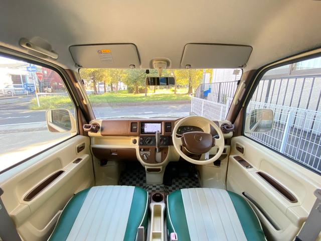 エブリイ ＰＡ　ハイルーフ　フレンチバス仕様　オートマ車　軽自動車　フレンチバス仕様　アイブロー付　内外装カスタム　レトロバス　両側スライドドア　革調シートカバー　メモリーナビ　地デジＴＶ　Ｂｌｕｅｔｏｏｔｈ音楽　ＥＴＣ　移動販売車　キャルカスタム　軽自動車　オートマ（3枚目）