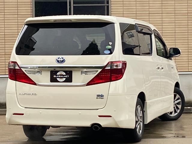 アルファードハイブリッド ＳＲプレミアムシートパッケージ　後期型　ハイブリット　４ＷＤ　サンルーフ　専用黒革　ケンスタイルエアロ　メーカーナビ　リアエンターテイメント　バックカメラ　ＴＶ　ＣＤ／ＤＶＤ　ＢＴ音楽　ＥＴＣ　プレミアムサウンド　両側パワスラ　パワーバックドア　純正フロアマット（7枚目）