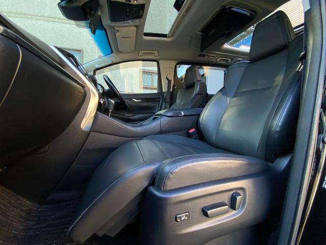 アルファード ２．５ＳＣパッケージ　後期型　サンルーフ　黒革シート　読書灯　３眼ＬＥＤヘッドライト（前後シーケンシャル）　アルパインＢＩＧ－Ｘ１１ナビ／大型後席モニター　Ｂカメラ　ＴＶ　ＤＶＤ　ＢＴ音楽　ＥＴＣ　両側パワスラ　パワーバックドア　１００Ｖ電源　後席シートヒーター（15枚目）