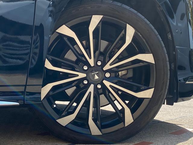 ヴェルファイア ３．５エグゼクティブラウンジＺ　サンルーフ　黒革　モデリスタ　フルエアロ／２０インチＡＷ／２本出マフラー　３眼ＬＥＤヘッド　メーカーナビ　リアエンターテイメント　ＪＢＬサウンド　パノラミックビューモニター　ＴＶ　ＣＤ／ＤＶＤ　ＢＴ音楽　ＥＴＣ　人気の安全装備（5枚目）