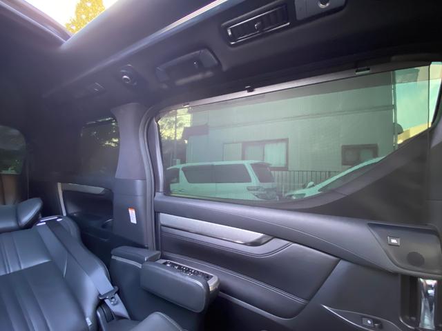 ヴェルファイア ３．５エグゼクティブラウンジＺ　サンルーフ　黒革　モデリスタ　フルエアロ／２０インチＡＷ／２本出マフラー　３眼ＬＥＤヘッド　メーカーナビ　リアエンターテイメント　ＪＢＬサウンド　パノラミックビューモニター　ＴＶ　ＣＤ／ＤＶＤ　ＢＴ音楽　ＥＴＣ　人気の安全装備（29枚目）