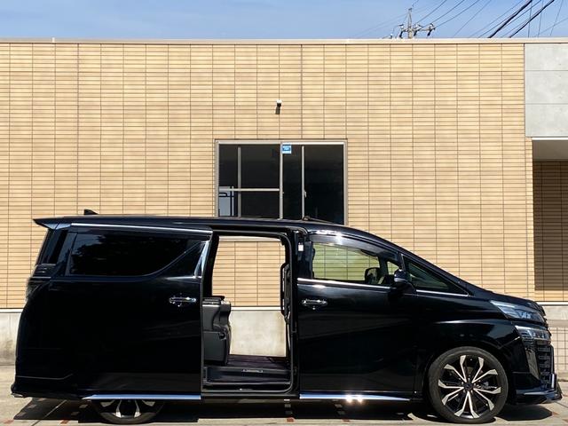 ヴェルファイア ３．５エグゼクティブラウンジＺ　サンルーフ　黒革　モデリスタ　フルエアロ／２０インチＡＷ／２本出マフラー　３眼ＬＥＤヘッド　メーカーナビ　リアエンターテイメント　ＪＢＬサウンド　パノラミックビューモニター　ＴＶ　ＣＤ／ＤＶＤ　ＢＴ音楽　ＥＴＣ　人気の安全装備（40枚目）