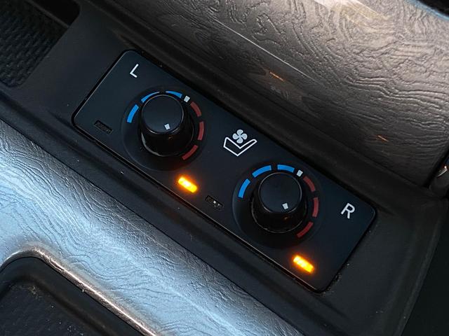 ヴェルファイア ３．５エグゼクティブラウンジＺ　サンルーフ　黒革　モデリスタ　フルエアロ／２０インチＡＷ／２本出マフラー　３眼ＬＥＤヘッド　メーカーナビ　リアエンターテイメント　ＪＢＬサウンド　パノラミックビューモニター　ＴＶ　ＣＤ／ＤＶＤ　ＢＴ音楽　ＥＴＣ　人気の安全装備（44枚目）