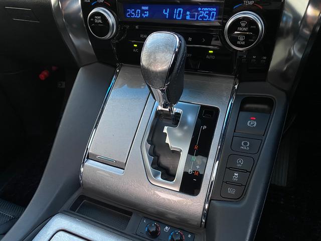 ヴェルファイア ３．５エグゼクティブラウンジＺ　サンルーフ　黒革　モデリスタ　フルエアロ／２０インチＡＷ／２本出マフラー　３眼ＬＥＤヘッド　メーカーナビ　リアエンターテイメント　ＪＢＬサウンド　パノラミックビューモニター　ＴＶ　ＣＤ／ＤＶＤ　ＢＴ音楽　ＥＴＣ　人気の安全装備（54枚目）